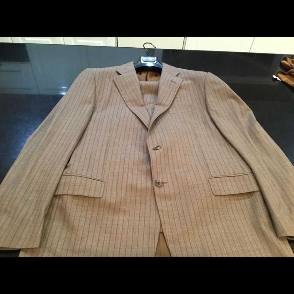 Men’s Suit